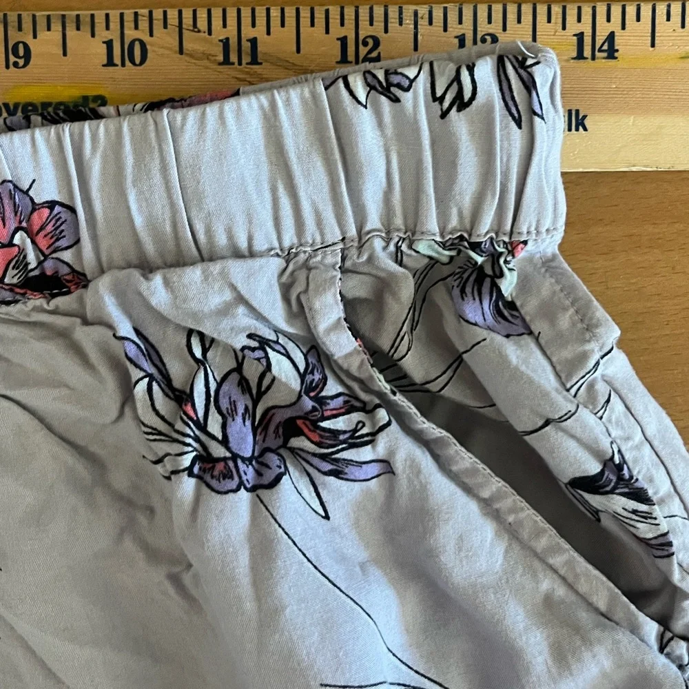 Vans Floral Drawstring Short 🌵Small - Picture 2 of 7